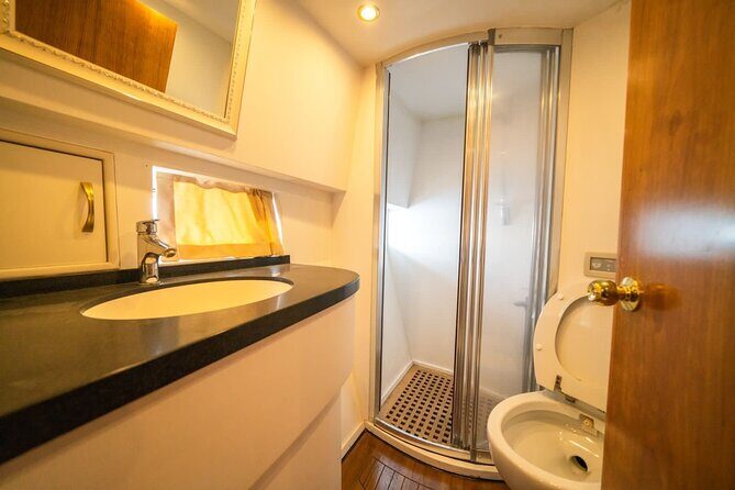 Istanbul Private Bosphorus Yacht Cruise - FAQ