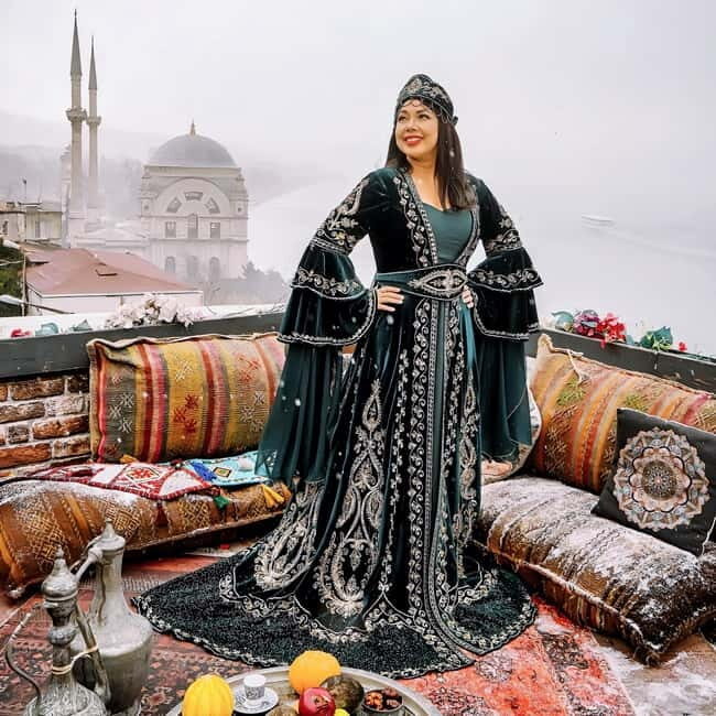 Istanbul: Rooftop Photoshoot with Flying Dress - A Closer Look at the Experience  