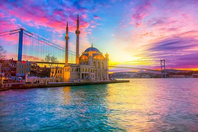 Istanbul Shore Excursion: Small-Group Bosphorus Cruise and Istanbul Egyptian Bazaar - Bosphorus Strait Cruise