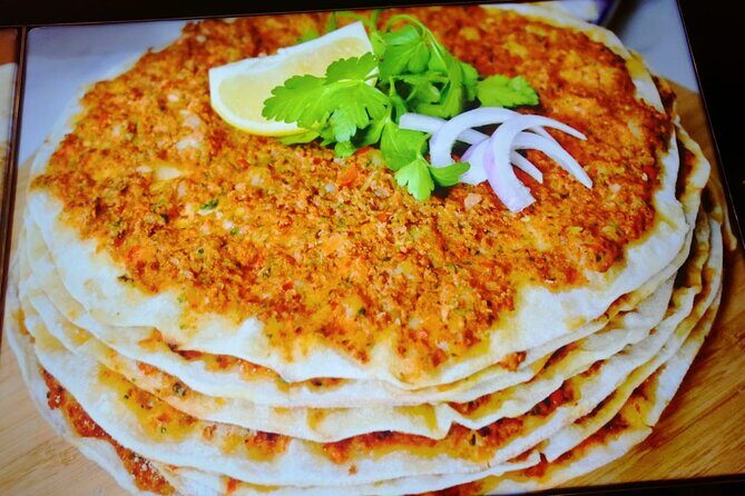 Istanbul street food tour with local guide - Key Points