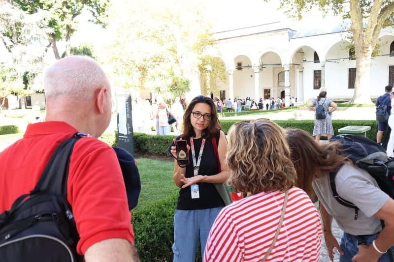 Istanbul: Topkapi Palace and Harem Museum Tour with Ticket - Authentic Insights from Travelers
