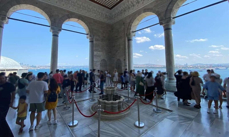 Istanbul: Topkapi Palace & Hagia Sophia Tickets with Audio - Key Points