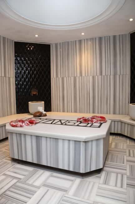 Istanbul: Traditional Turkish Bath With Foam and Oil Massage - Authenticity and Comfort