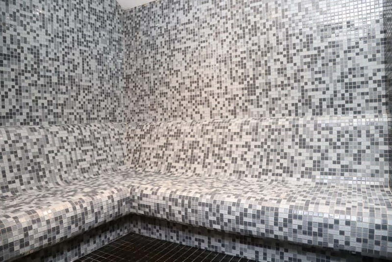 Istanbul: Traditional Turkish Bath With Foam and Oil Massage - The Experience in Action: A Typical Visit