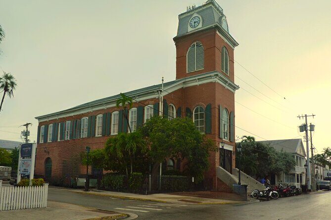 iWitness Key West True Crime Walking Tour - What to Expect from the iWitness Key West True Crime Walking Tour