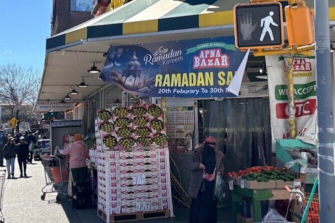 Jackson Heights Tour of Little India Colombia and Puebla York - The Sum Up