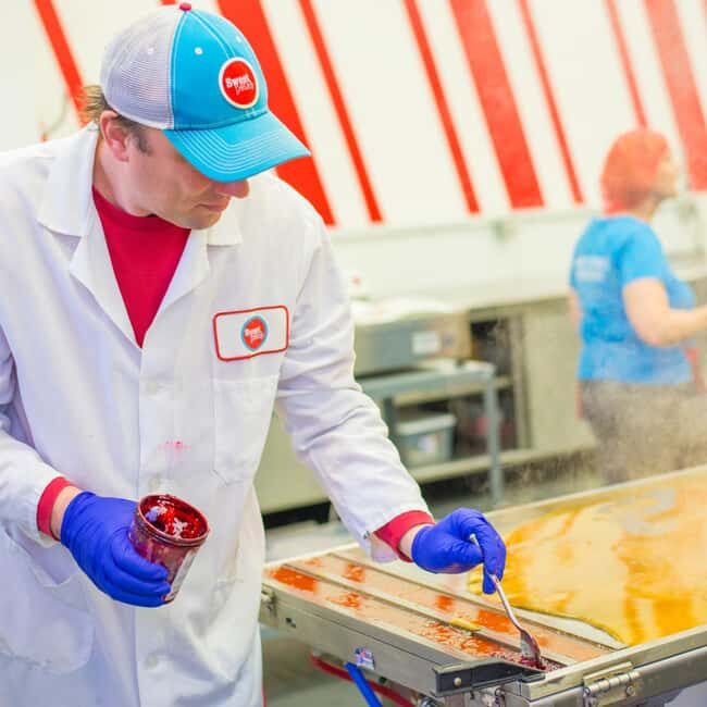 Jacksonville: 20 Minutes Chocolate & Candy Factory Tour - The Shop and Additional Attractions