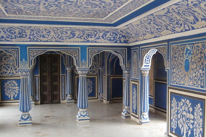 Jaipur Day Tour With Private Air-Condition Car & Guide - Accessibility and Accommodations
