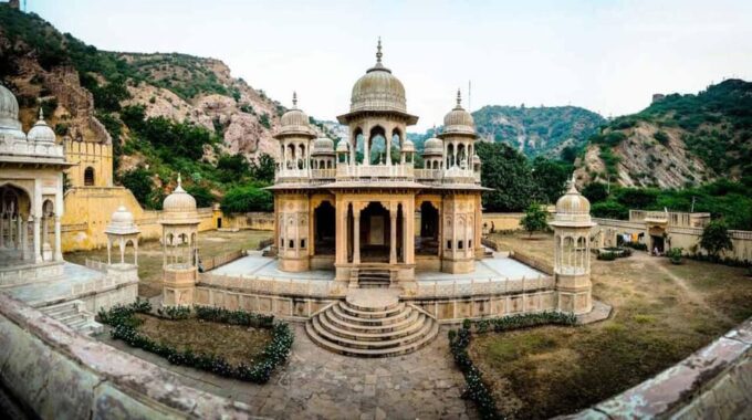 Jaipur: Full Day City Palace, Amber Fort and Hawa Mahal Tour - The Sum Up