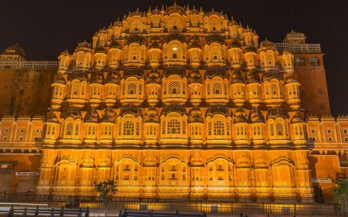 Jaipur Guided Tour 2 Days Overnight From : Delhi - Hotel Accommodation