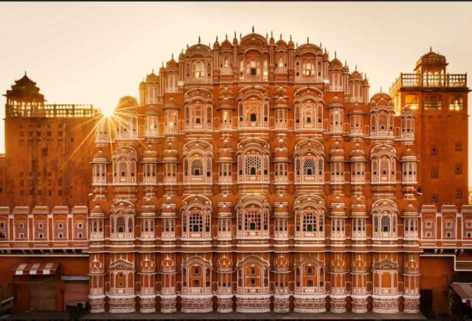 Jaipur: Private Sightseeing Day Tour With Guide by Car - Itinerary Highlights
