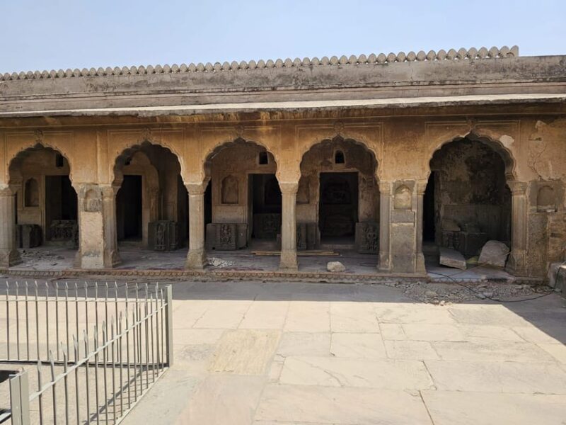 Jaipur to Chand Babri Fatehpur Drop Agra by Car - Itinerary and Experience