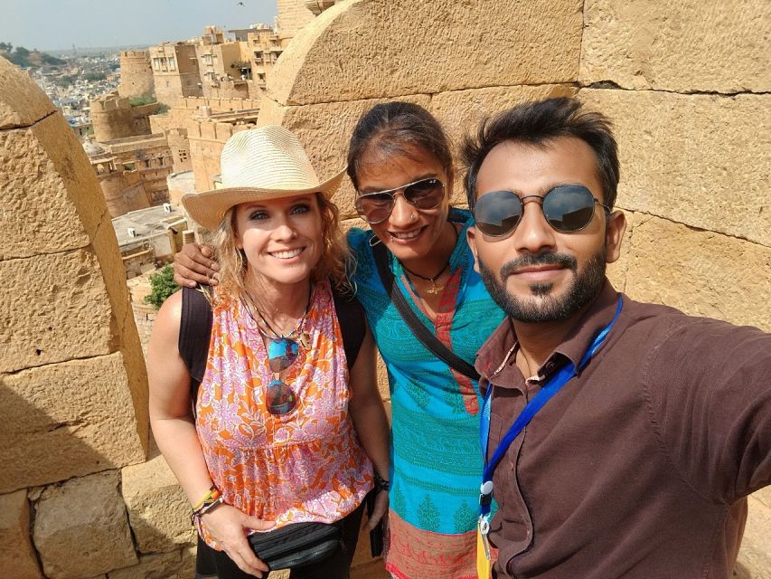 Jaisalmer Heritage Walking Tour With Professional Guide - Walking Tour Experience