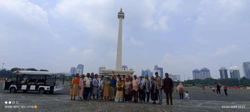 Jakarta: 3-Day Tour with Bandung and Miniature Glorius Park - Exploring Jakarta: A City of Contrasts and Culture