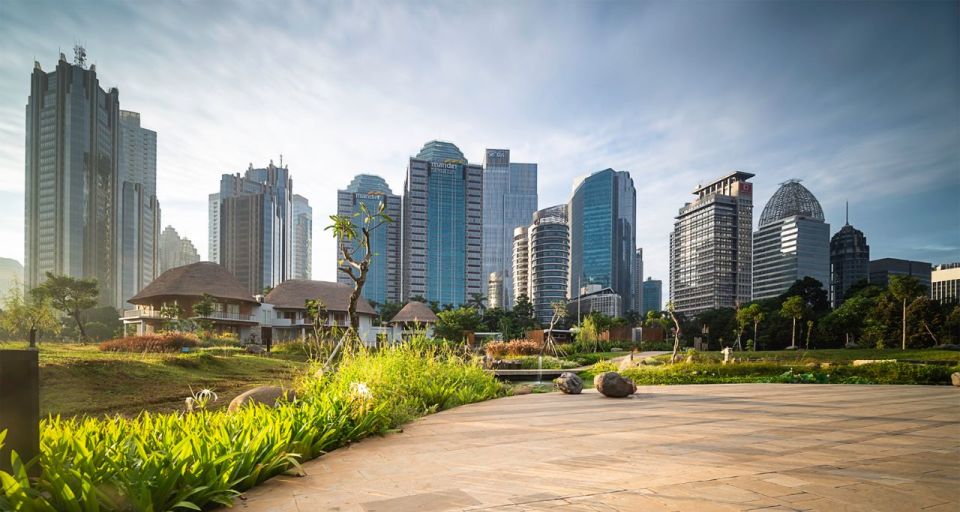 Jakarta: 3 Hour Jakarta City Tour - Iconic Jakarta - Visiting the Grand Istiqlal Mosque