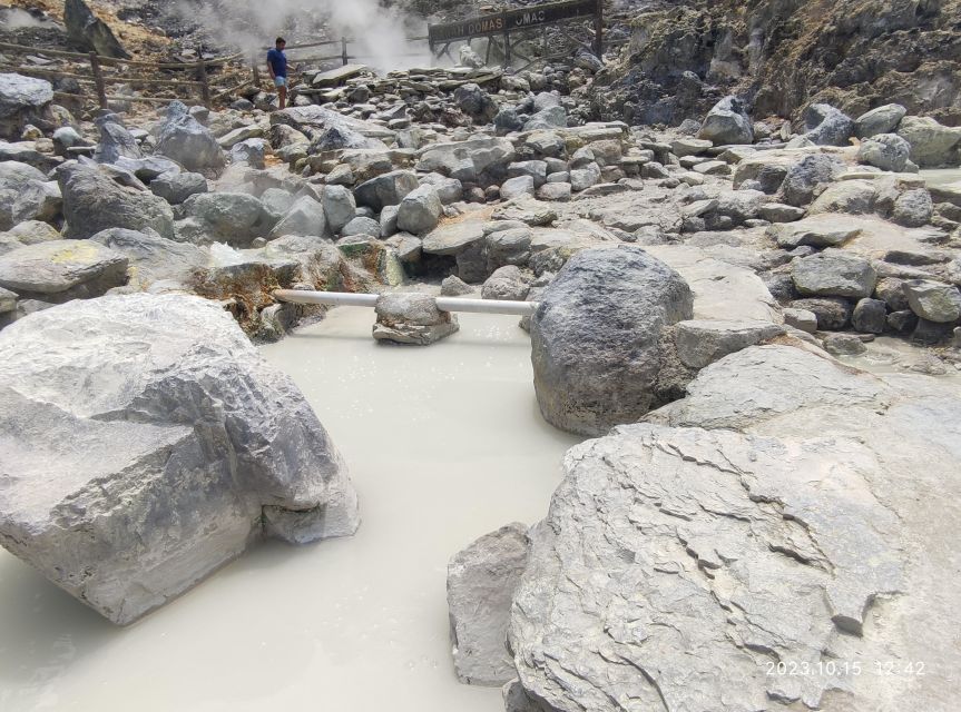 Jakarta : Active Volcano, Domas Crater, and Fun Rafting Tour - Domas Crater Visit