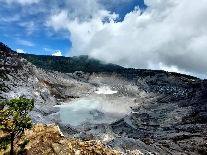 Jakarta: Bandung Volcano Day Tour - Pickup and Drop-off