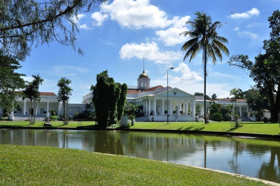 Jakarta: Bogor Botanical Gardens, With All Artists - Location and Transportation