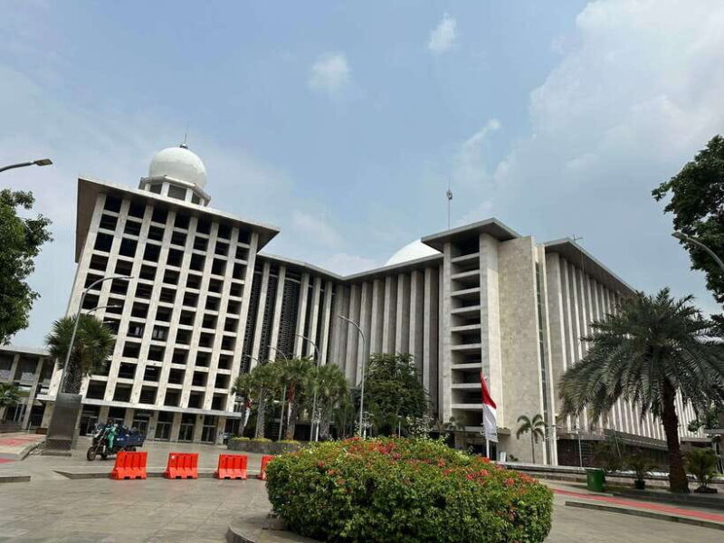 Jakarta: Cultural, Religious, and Historical Highlights Tour - Who Will Benefit Most?
