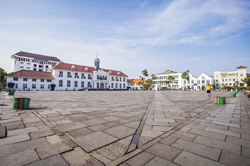 Jakarta: Full-Day Highlights Tour - Recommended Attire and Mobility