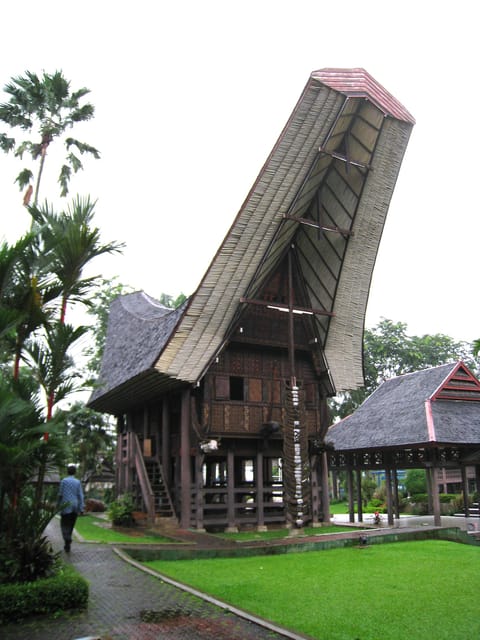 Jakarta Holiday Package City Tour 3D2N - Itinerary