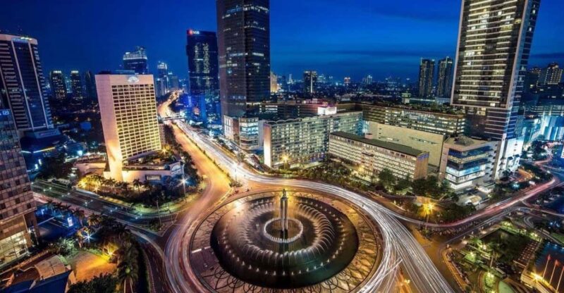 Jakarta Landmarks and Shopping Tour - Tour Experience