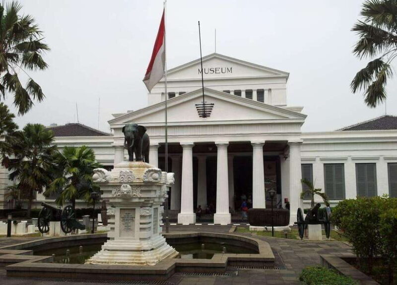 JAKARTA : MAKE YOUR CUSTOMIZED DAY TOURS WITH CAR DRIVER - How the Day Unfolds