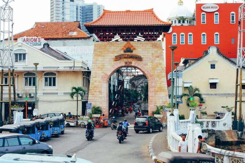 JAKARTA : MAKE YOUR CUSTOMIZED DAY TOURS WITH CAR DRIVER - Who Will Love This Tour?