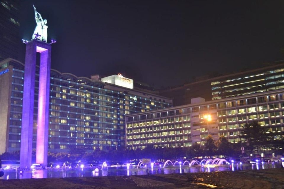 Jakarta Night Tour: Guided Sightseeing & Street Food Tour - Jakartas History and Culture