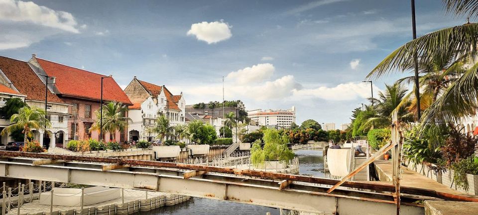 Jakarta Port: Discover Jakartas Historical & Cultural Treas - Bustling Chinatown of Glodok