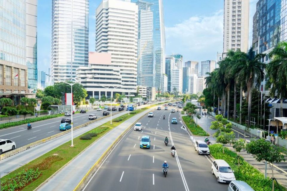 Jakarta: Private Custom Tour With a Local Guide - Key Points
