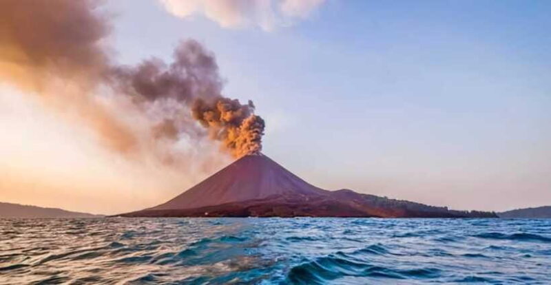 Jakarta: Private Exploring Mount Krakatau Volcano Tour - An In-Depth Look at the Krakatau Private Tour