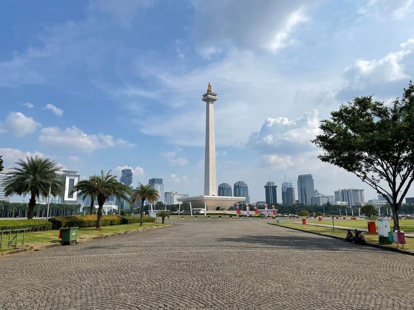 Jakarta: Private Half-Day Tour Highlight of Jakarta - Jakarta Cathedrals Gothic Architecture