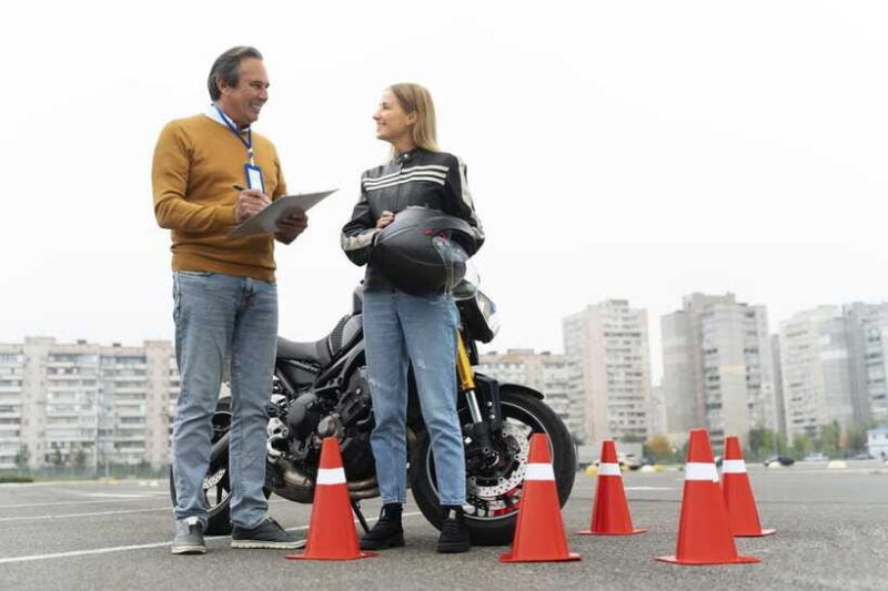 Jakarta Scooter and Motorcycle Lessons - The Equipment and Safety