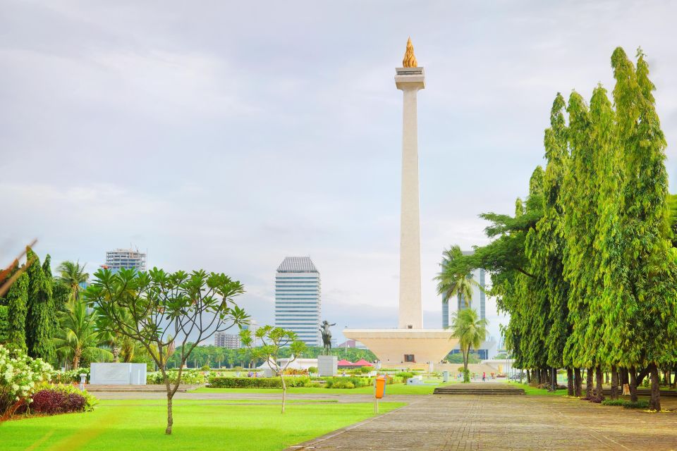 Jakarta Social and Political Walk - Experience Description