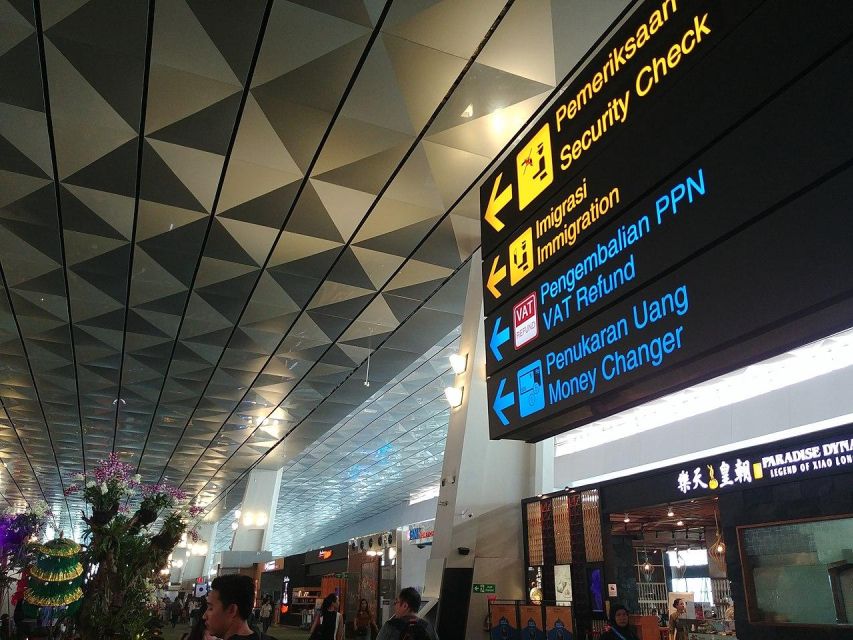 Jakarta Soekarno Hatta Airport Transfer - Meet and Greet Service