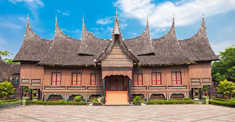 Jakarta Tour :Beautiful Miniature Glorious Park of Indonesia - Good To Know