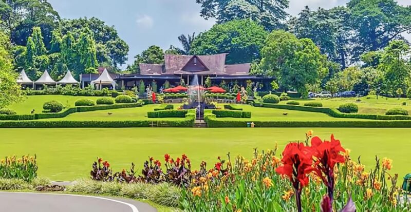 Jakarta Tour : Natural Views, Waterfall and Botanical Garden - Itinerary Highlights