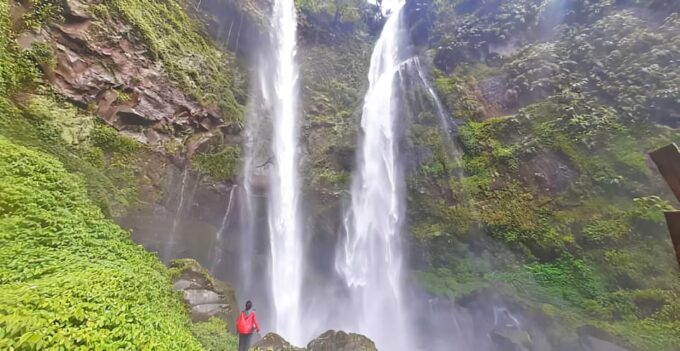 Jakarta Tour: Situ Gunung Waterfall & Suspension Bridge - Walking Distance and Accessibility