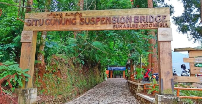 Jakarta Tour: Situ Gunung Waterfall & Suspension Bridge - Frequently Asked Questions
