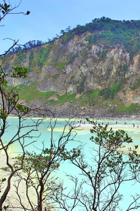 Jakarta Tour: White Crater, Pinisi Resto, Hotspring - Visit White Crater
