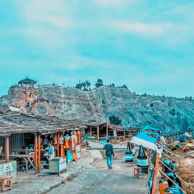Jakarta : Volcano, Indonesian Coffee Production, Hot Spring - Relaxing Hot Springs