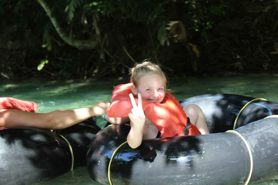 Jamaica: Dunn's River Falls and Jungle River Tubing Tour - Jungle River Tubing Experience