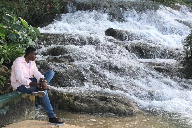 Jamaica Martha Brae River Rafting/Dunns River Falls Private Tour - FAQs