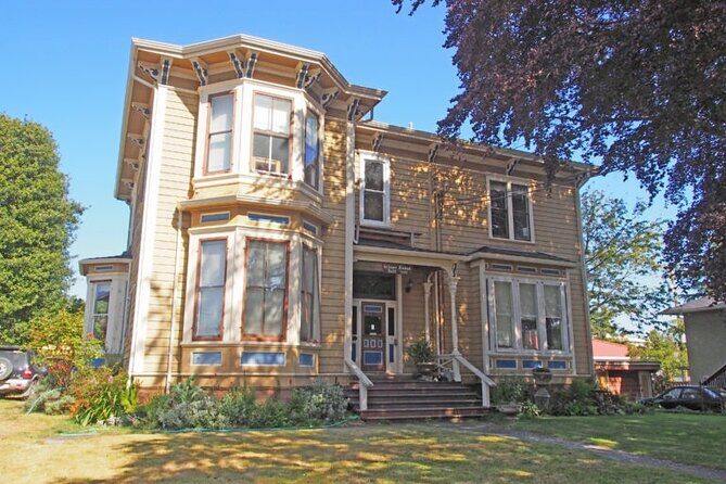 James Bay Heritage House Tour - A Close Look at the James Bay Heritage House Tour