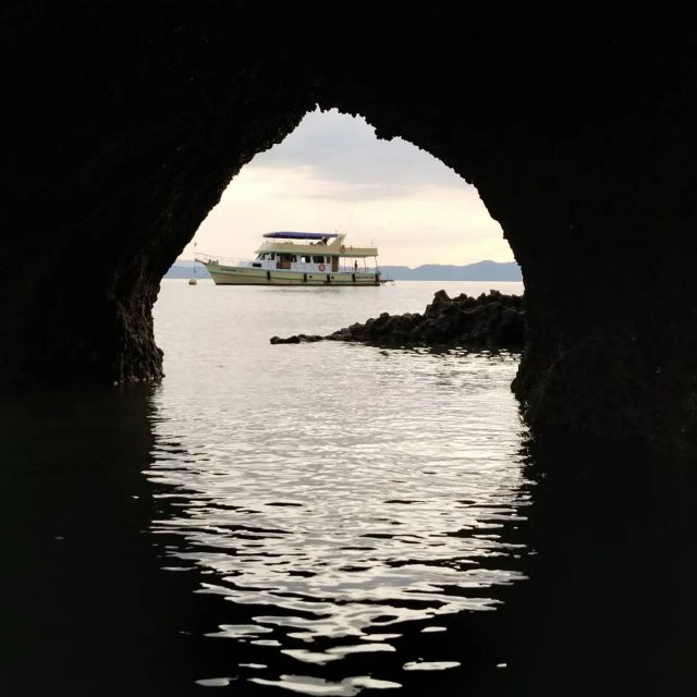 James Bond Golden Sunset Boat Tour - Inclusions and Exclusions