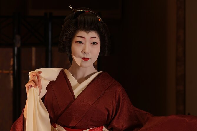 Japanese Traditional Exclusive Geiko Experience in Kyoto - Taking in the Japanese Tradition