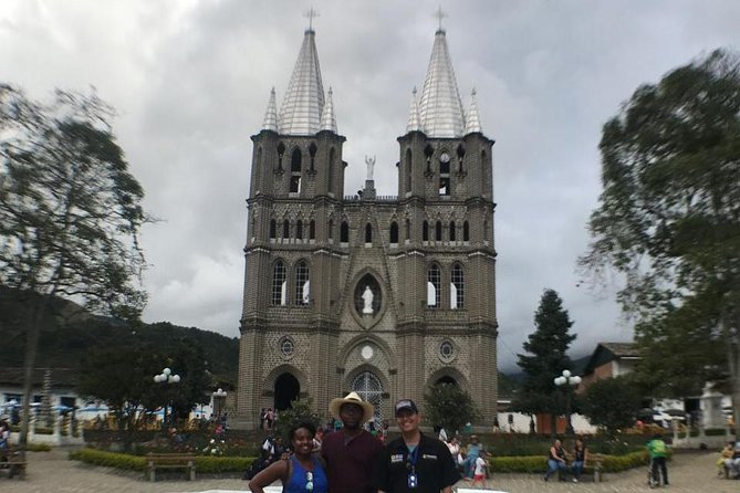 Jardin Private Day Trip: Colombian Coffee Tour From Medellin - Exploring Jardín Town