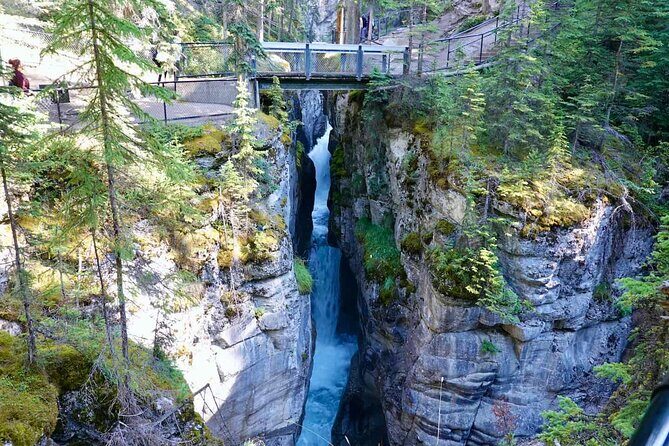 Jasper and Columbia Skywalk Icefield Parkway Private Day Tour - FAQ