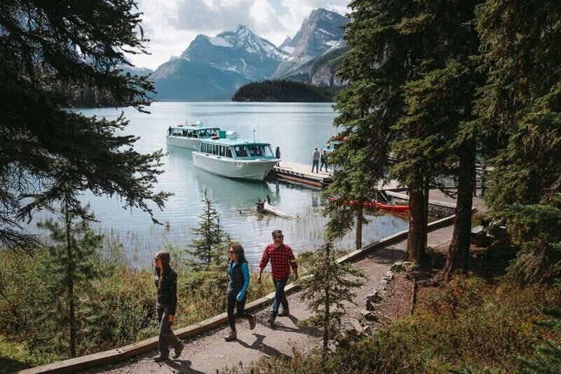 Jasper National Park: Maligne Lake Cruise With Guide - Key Points